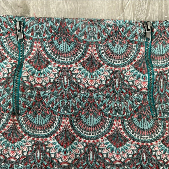 Zara Trafaluc Mini Skirt, Sz 5 - Picture 3 of 7